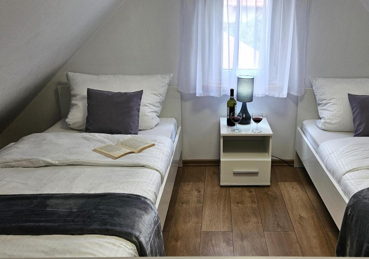 Pod Kamieniem Villa Trzebiel Екстериор снимка