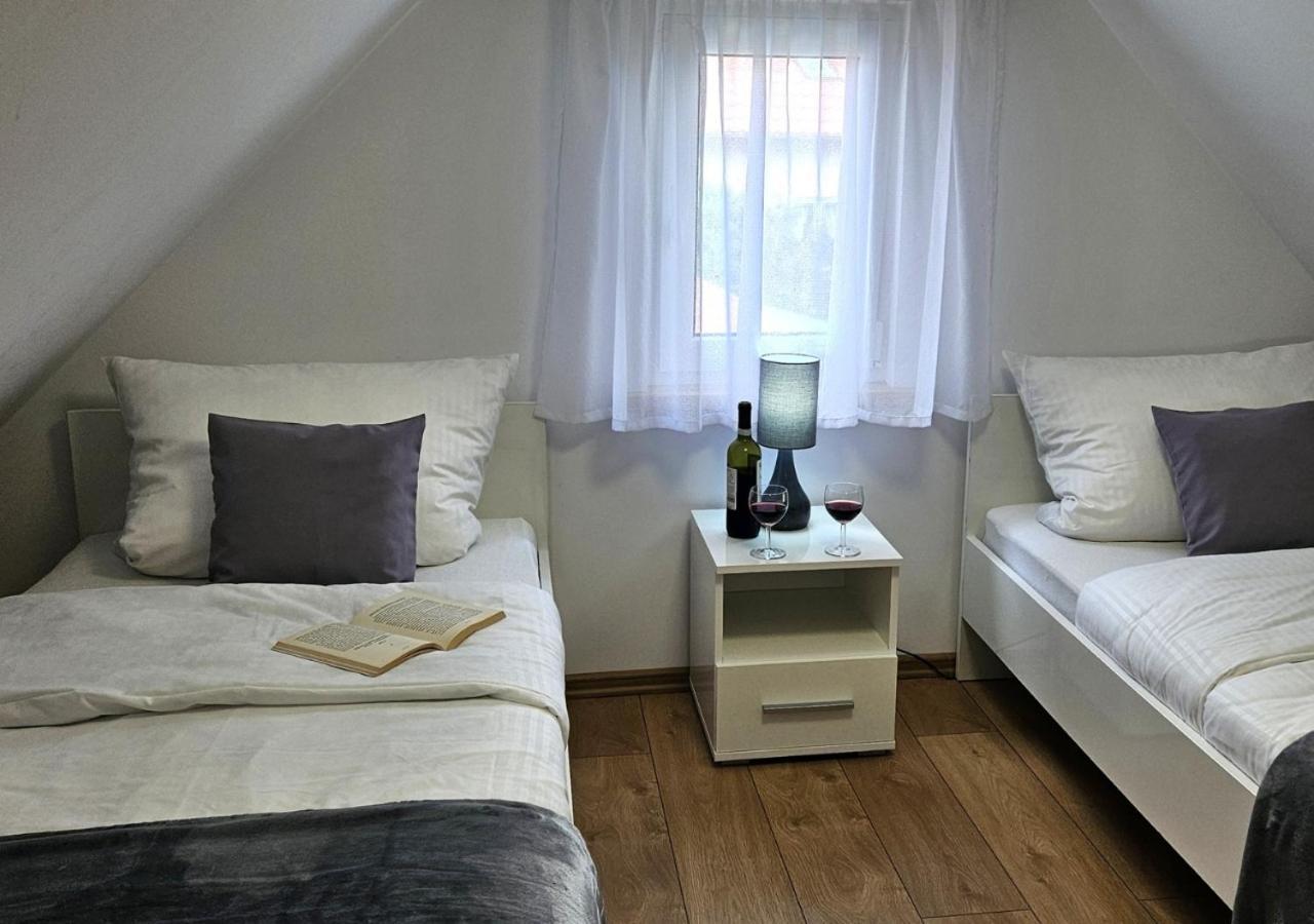 Pod Kamieniem Villa Trzebiel Екстериор снимка